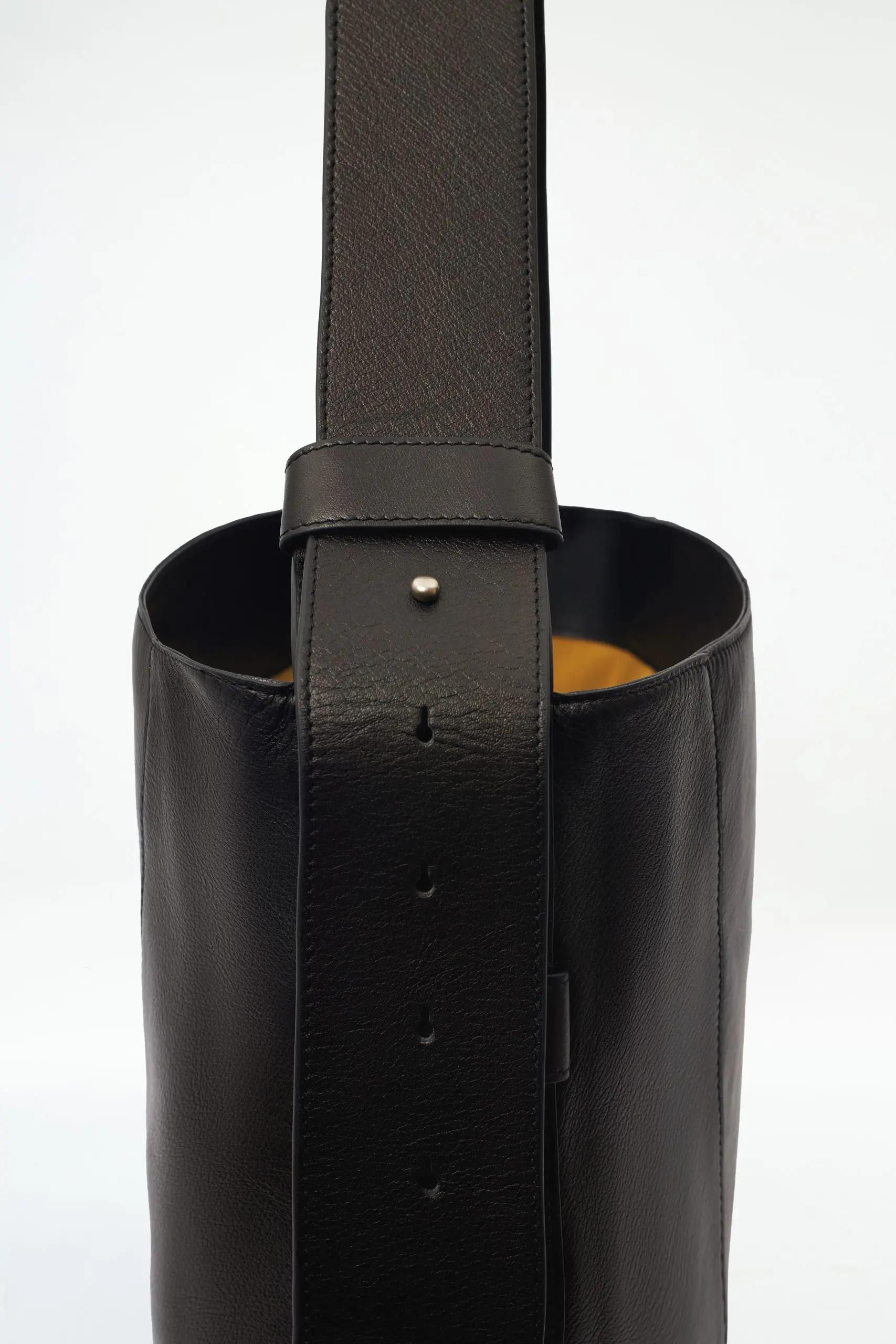 Isabel - Black | White | Blue - Image 4