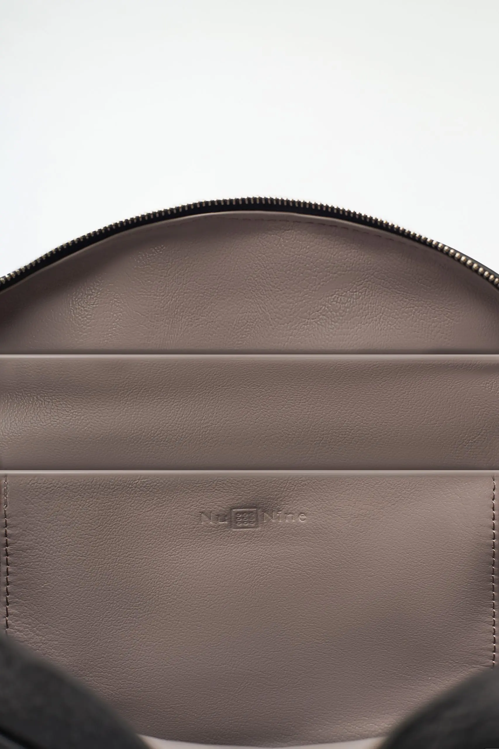 Olivia - Black | Light French Gray - Image 3