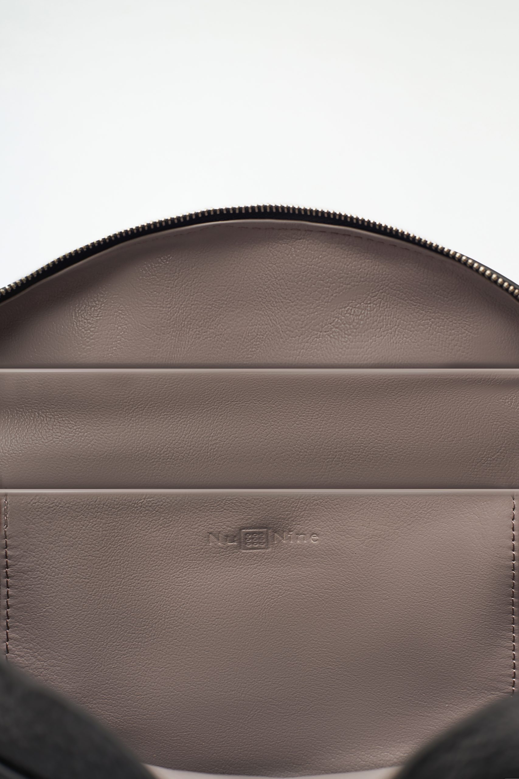 Olivia - Black | Light French Gray - Image 3